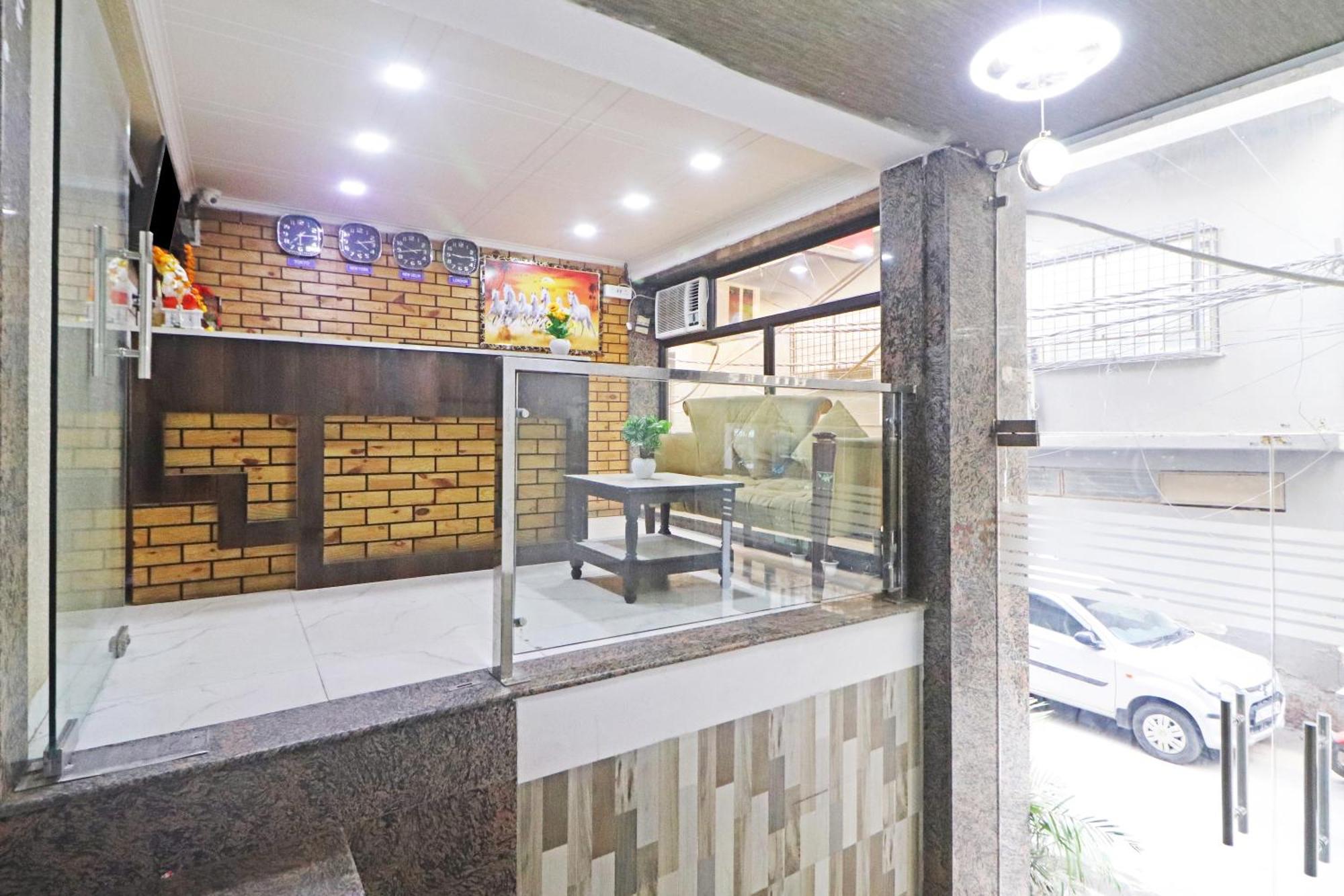 Clink Airport Stay -Nova Deli Exterior foto